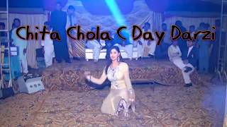 Mehak Malik Hot mujra on chita chola