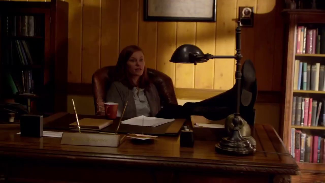 Cassidy Freeman/Cady - Longmire 1x3 | Walt's Office \u0026 Desk, image size:1280x720