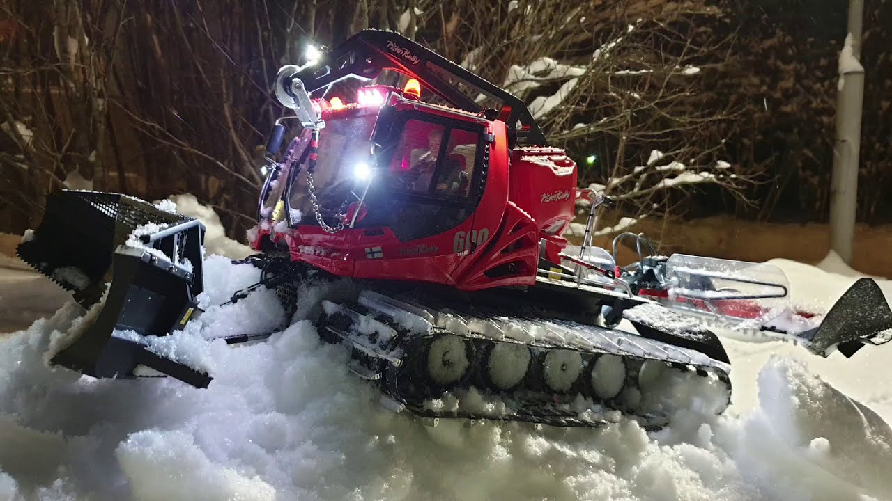 RC PistenBully 600 Polar 1:12