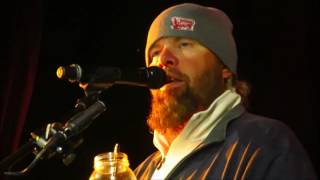 Toby Keith performs at Toby Keith's Bar \u0026 Grill in Las Vegas 12-10-16