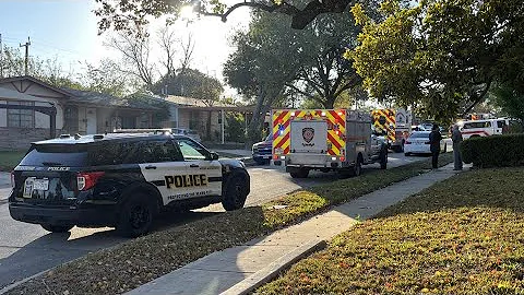 Woman dead after fight between brothers leads to shooting in San Antonio backyard, SAPD says