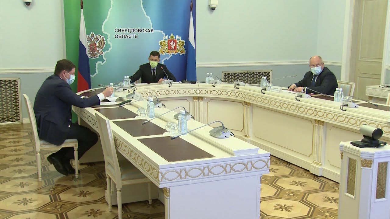 Евгений Куйвашев поручил правительству подготовить отчет о ходе реализации «Пятилетки развития»