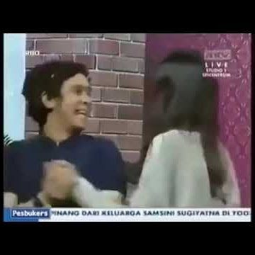 Menolak lupa Moment Kocak alm.Olga dicium Syahnaz, Raffi dicium Billy