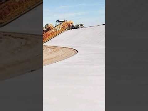 تكنولوجيا تبطين الترع