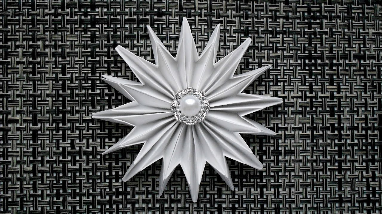 Как сделать Объемную Снежинку из бумаги на Новый год