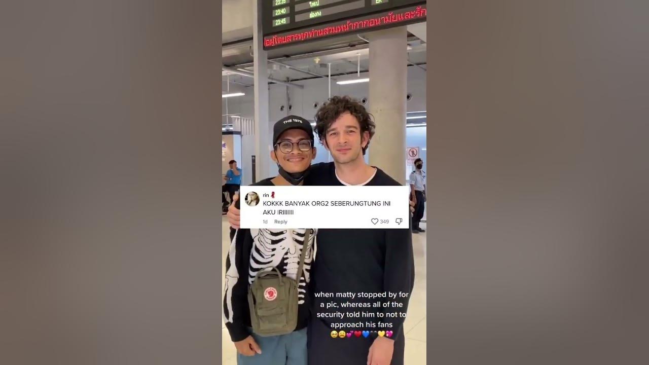 Wanita Indonesia Bisa Foto Bareng Gitaris 1975 Matt Healy Di Bandara Bangkok  #shorts