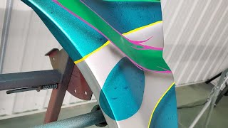 . Painting crazy graphics  part 6 - mini truck build