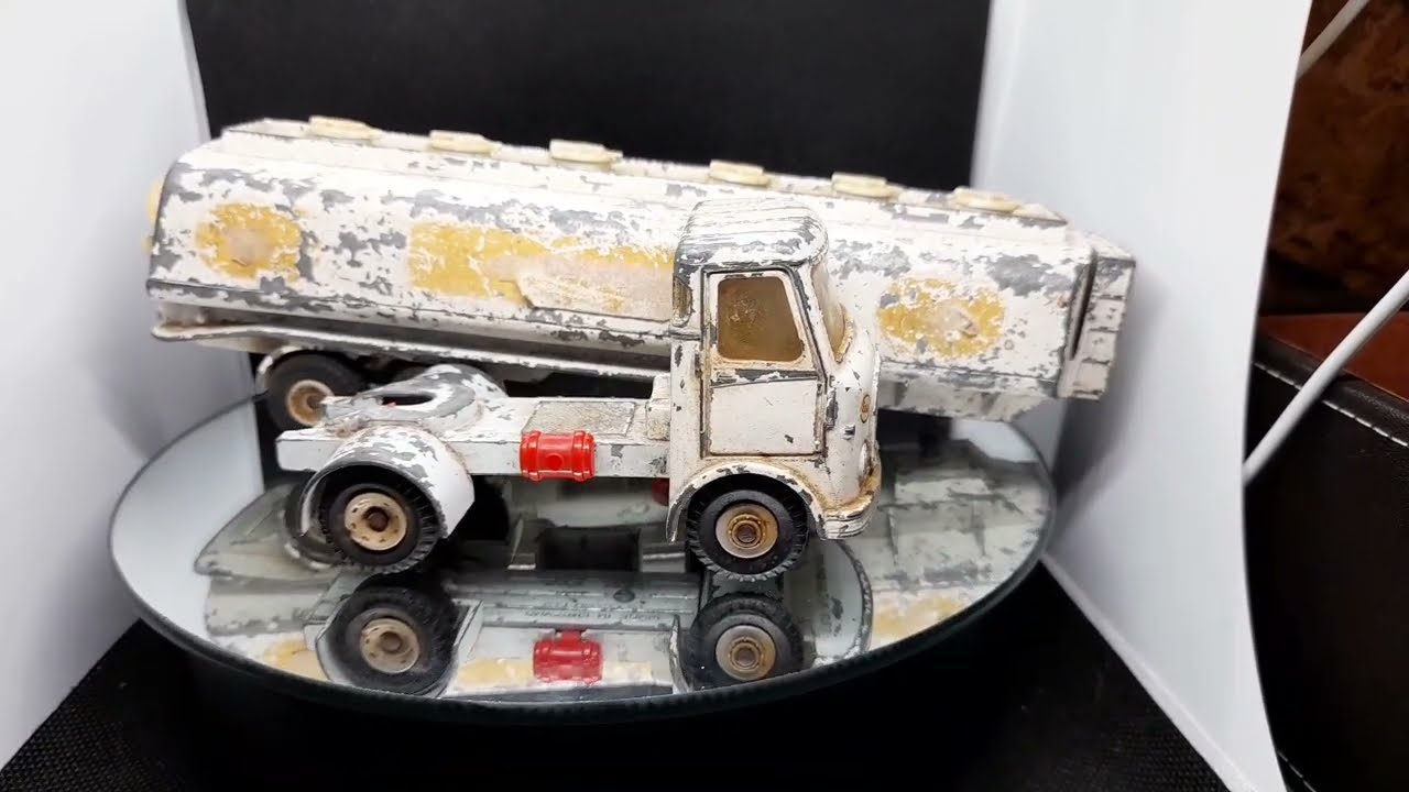 Dinky toys Diecast Restoration A E C Esso Tanker no/945 1966/77