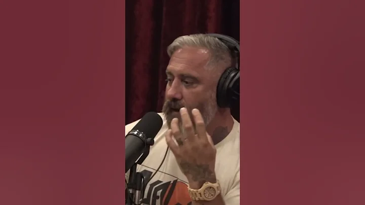 🛸UFOS ARE CHANGING PILOTS BRAINS?🧠| JOE ROGAN & JEREMY CORBELL