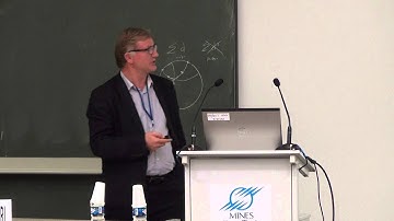 Variational Bayesian Approximation for Linear Inverse Problems with a hierarchical prior models (1)