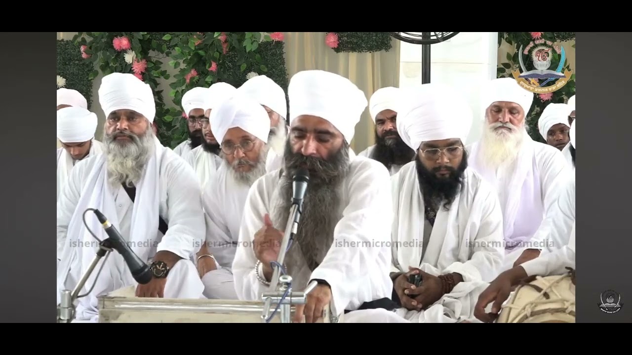 ਸੰਤ ਬਾਬਾ ਈਸ਼ਰ ਸਿੰਘ ਜੀ ਮਹਾਰਾਜ ਜੀ ਦੇ ਜਨਮ ਦਿਹੜੇ ਤੇ ਆਲੋਵਾਲ ਸਾਹਿਬ ਵਿੱਖੇ ਕੀਰਤਨ ਕਰਦੇ ਹੋਏ ਬਾਬਾ ਜੀਤ ਸਿੰਘ ਜੀ