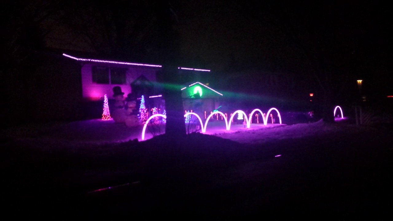 Awesome Christmas Light Show Lombard, IL 122416 YouTube