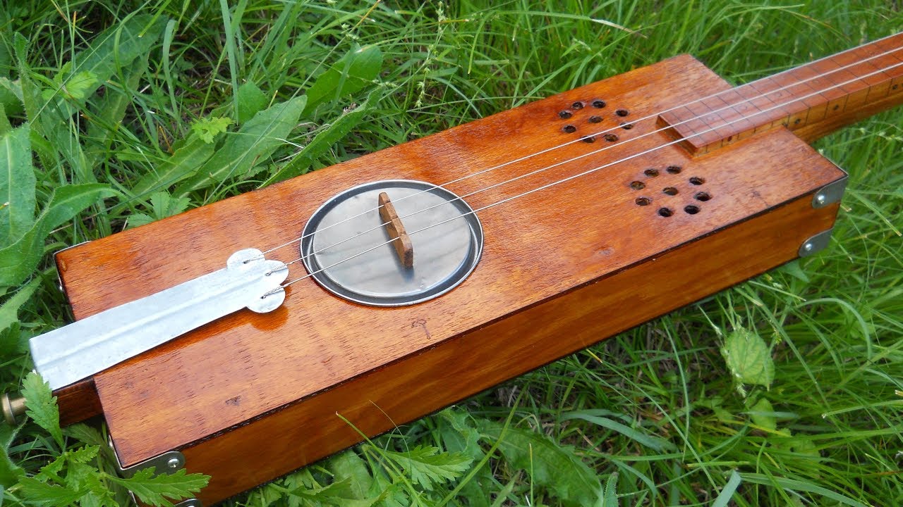 fabriquer un cigarbox 3 cordes avec un cageot