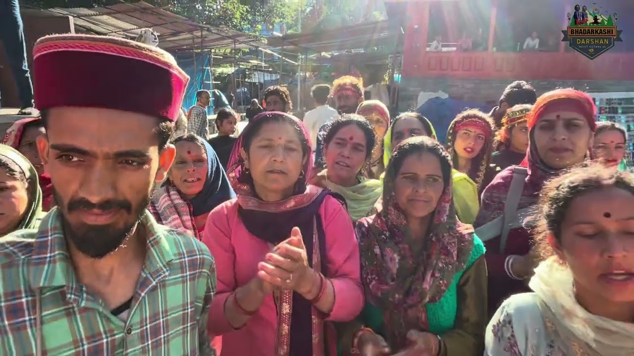 Manimahesh yatra main shiv Bhajan pe Nachte hue bhaderwahi shiv Bhagat