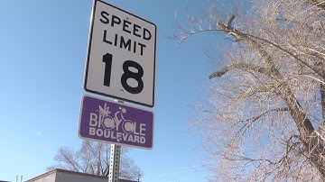Albuquerque looking to replace 18-mph speed limit signs