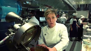 Chef Viviana Varese • Stuzzico: chips di quinoa, crema di baccalà mantecato e salsa porky