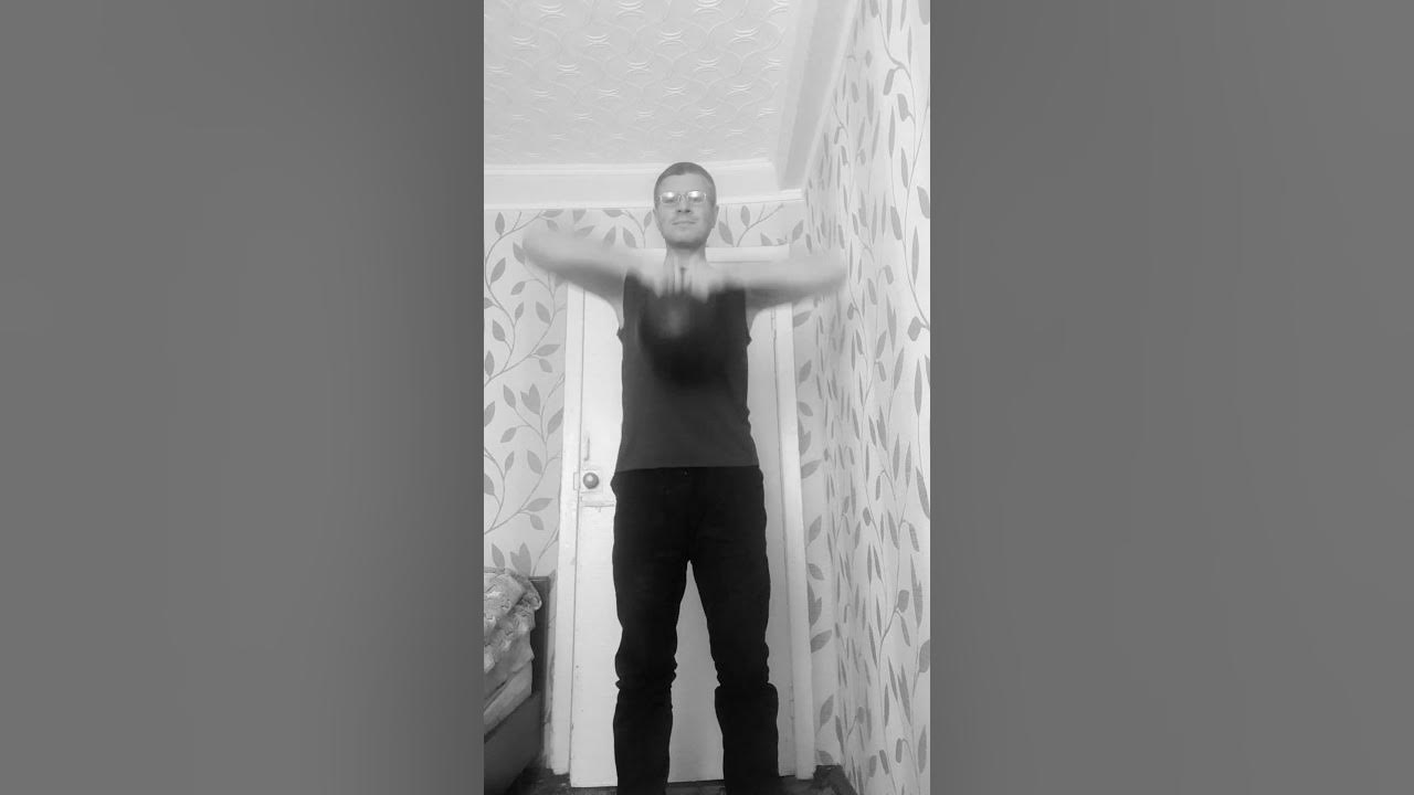 Гіря 16 кг. Тяга до підборіддя 30 разів за 36 секунд - YouTube