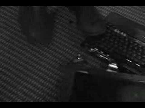metallica-music-video:-computer-destruction