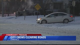 Evansville crews continue to clear out snow covered roads