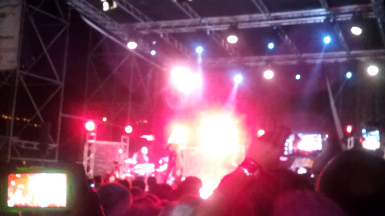 Irene GrandiBruci la città live acoustic tour YouTube Irene GrandiBruci la città live acoustic tour YouTube