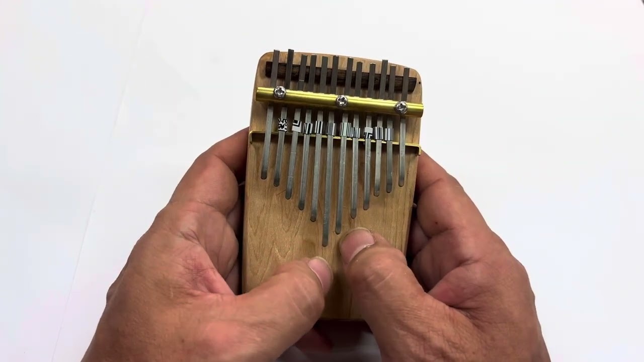 カリンバ コイケ龍一 14音 D調 ケヤキ材 カリンバ コイケ龍一 14音 D調 ケヤキ材 カリンバ コイケ龍一 14