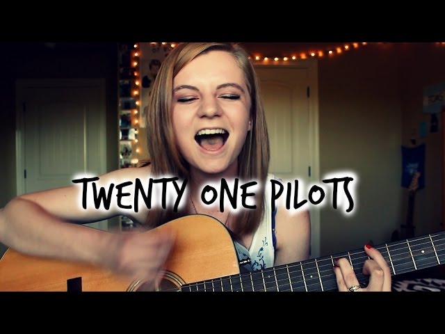 TEAR IN MY HEART - Twenty One Pilots (Acoustic Cover)