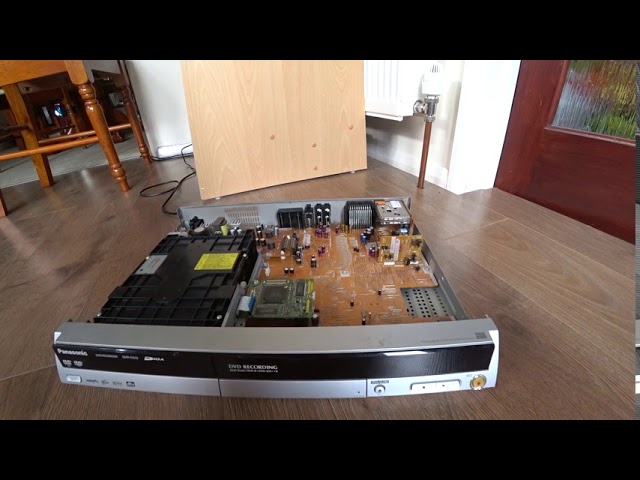 Panasonic DMR-ES10 DVD Recorder. Blown Capacitors. Part 1