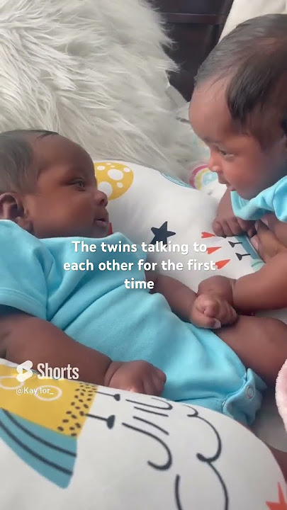 #baby #smartgirl #funnybaby #love #twins #twinsbaby #twinsgirl