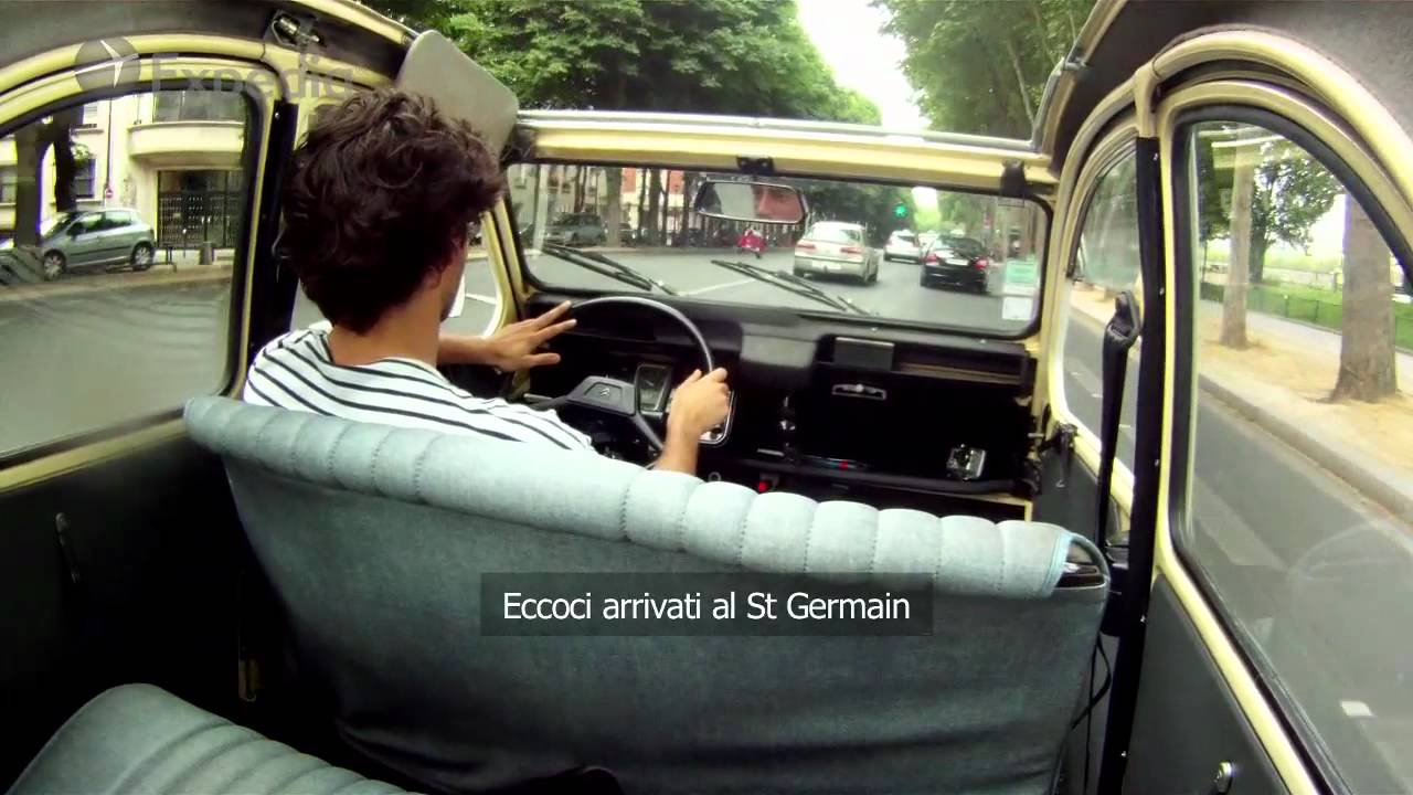 Expedia.it: in giro per Parigi su una 2CV