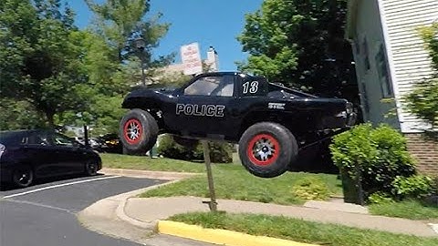 Traxxas Slash 4x4 VXL Platinum Edition | First Runs (2s) | Review Footage #1