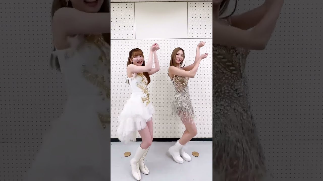 TWICEツウィ celebrate - メルカリ