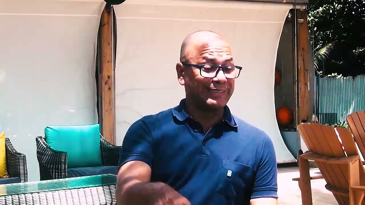 Entrevista Dra. Elizabeth Jay-Pang Diaz