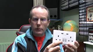 WiFi Controlled UK USB Socket Outlet Teardown