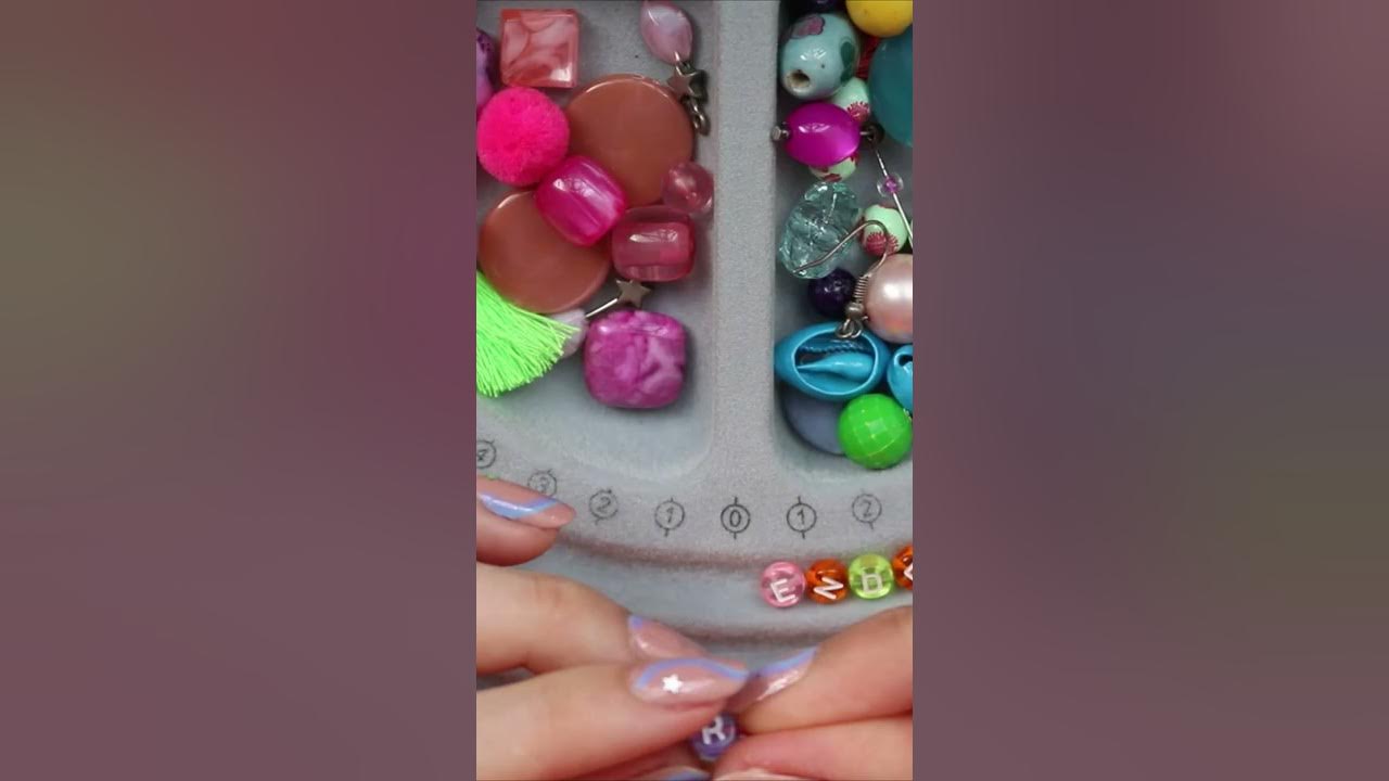 DIY Como hacer COLGANTE para CELULAR de MODA 2021 AESTHETIC 