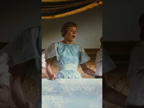 Learn to yodel like Julie Andrews ✅ #soundofmusic #julieandrews #musical #shorts