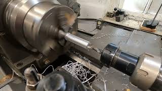 Holding diameters on old lathes and machining action