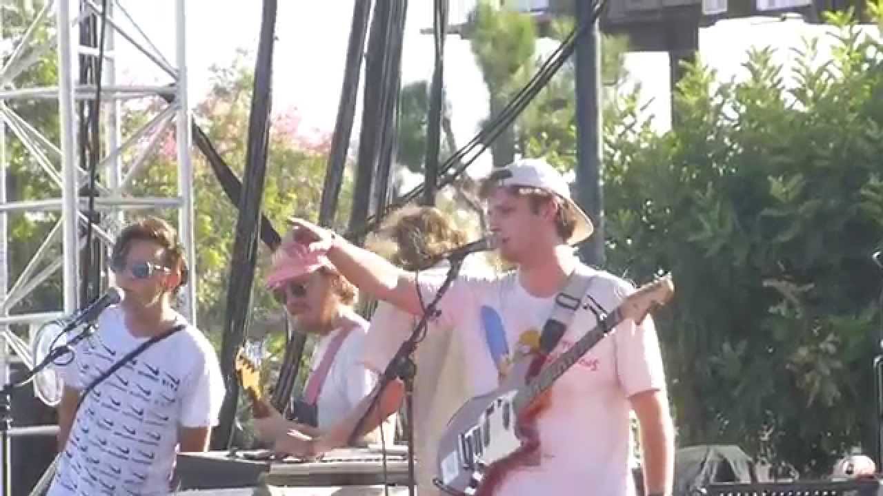 Mac DeMarco - Freaking Out The Neighborhood Live FYF Fest 2014