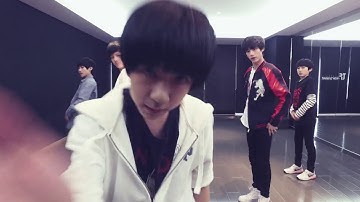 【贺峻霖JunLin He】「咆哮」MV by 丁程鑫X敖子逸X张真源X宋亚轩X贺峻霖