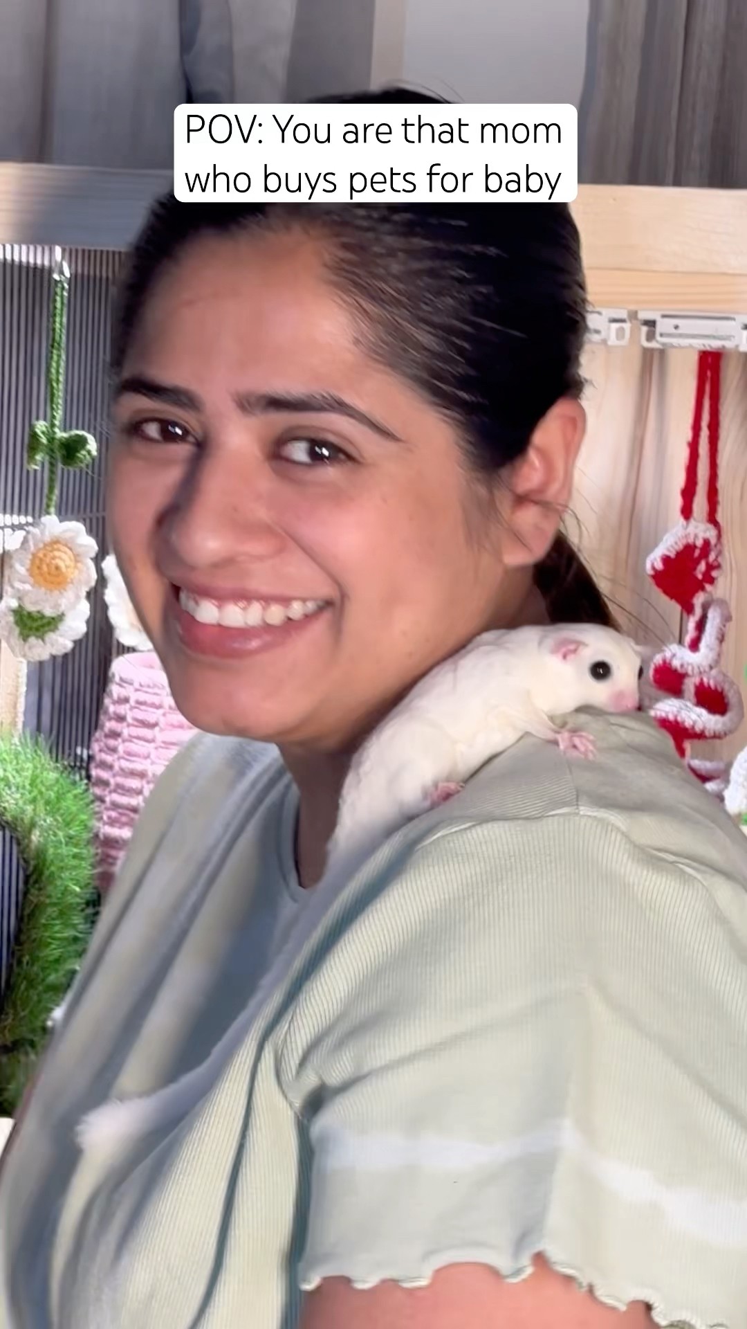 Comment karo isko kya kehte he? #Shorts #littleglove #pets