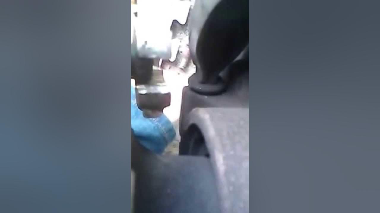 replacing wheel stud on vt commodore or similar YouTube