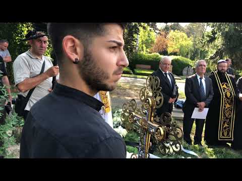 Video: Ortodoks Kilisesi'nde Intiharları Cenaze Töreni Neden Imkansız