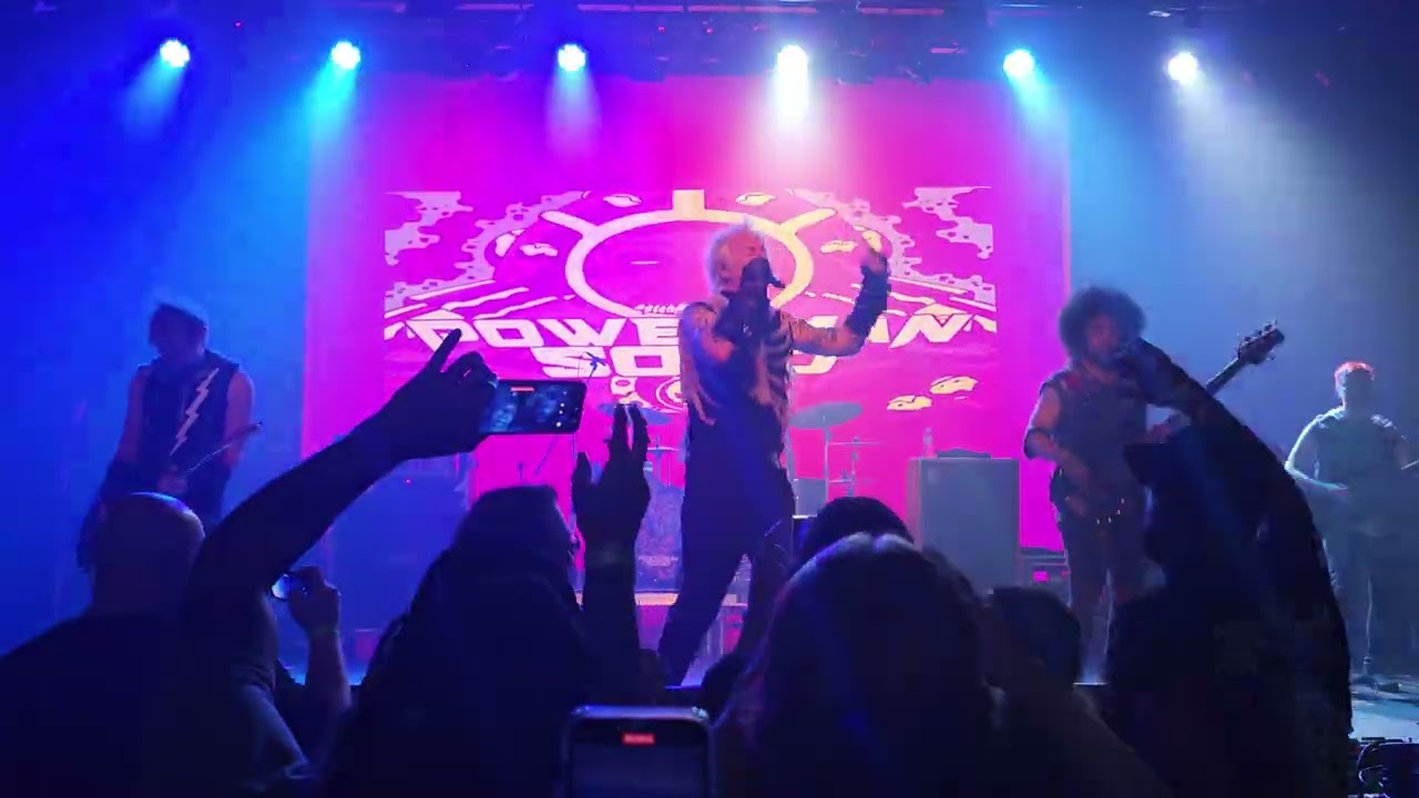 Powerman 5000 – “Bombshell” Live at Mount Dora Music Hall  2025
