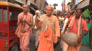 HH Kadamba Kanana Swami - Harinam in Vrindavan, 02.11.2017