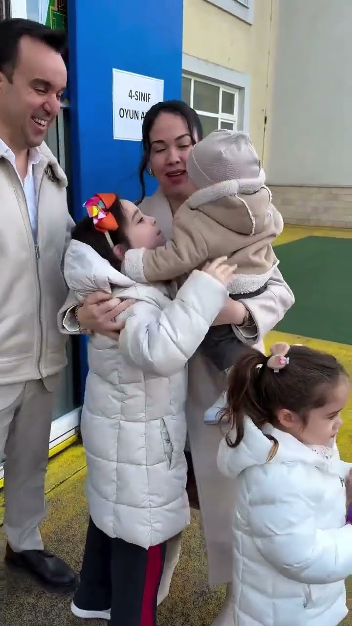 Hep el ele❤️ #özlemlinaöz #baby #keşfet
