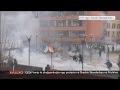Suzavac na protestu u Prištini