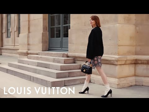 Emma Stone's Curtain Bangs at Louis Vuitton Cruise Show
