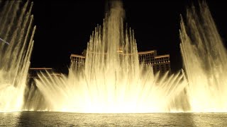 Fountains of Bellagio - God Bless the USA (Jan 2023, central view)
