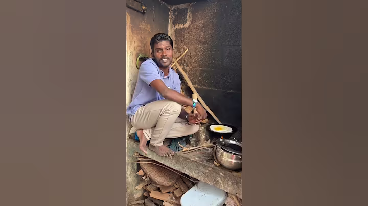 முட்ட தோசை 😋அடுத்தவங்கள கெடுக்குறதுக்கு போட்ற efforts ah நம்ம நல்லா வரதுக்கு போடலாம் ✌️ # #food