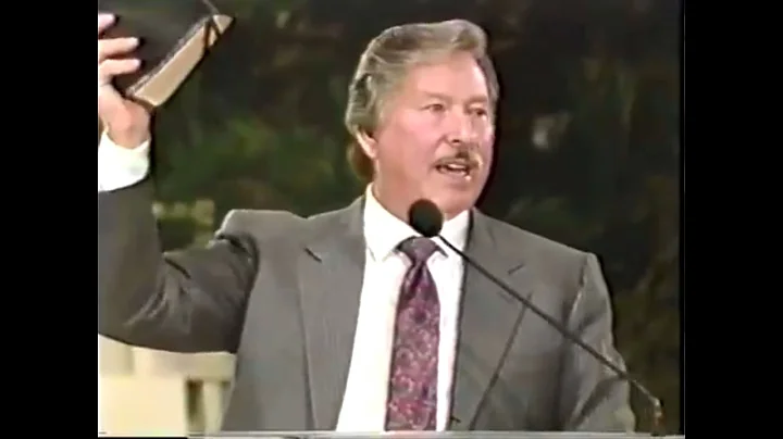 HAL LINDSEY - 60 - EXPLAINS THE END OF THE WORLD -...