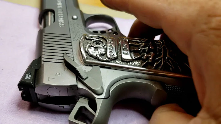 1911 Jesus Sacred Heart Silver Grip Design by Paul Ray Effinger